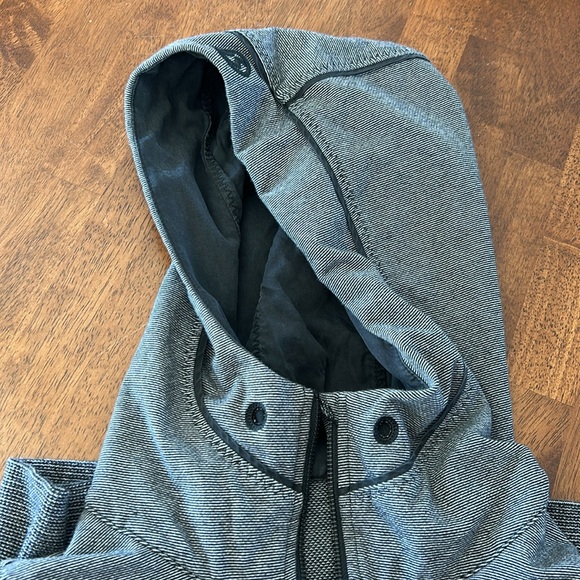 Lululemon Striped Hoodie - Picture 5 of 6